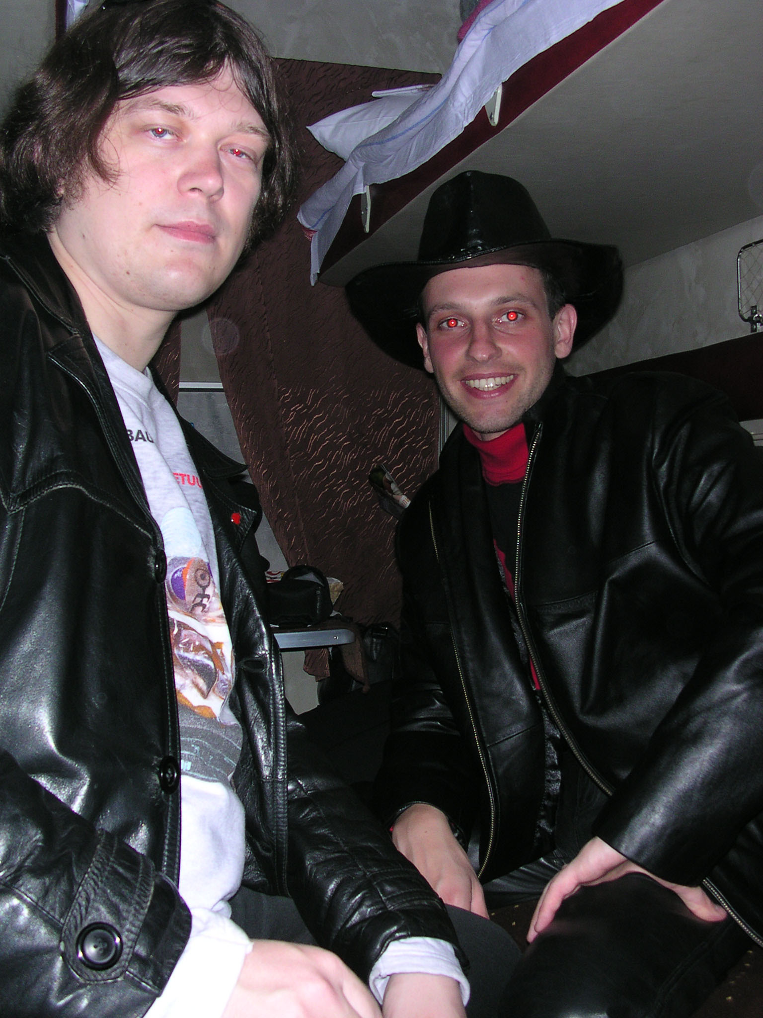 stepin.stormway.ru - /hotlinersday2004/from kusi/photopage.asp